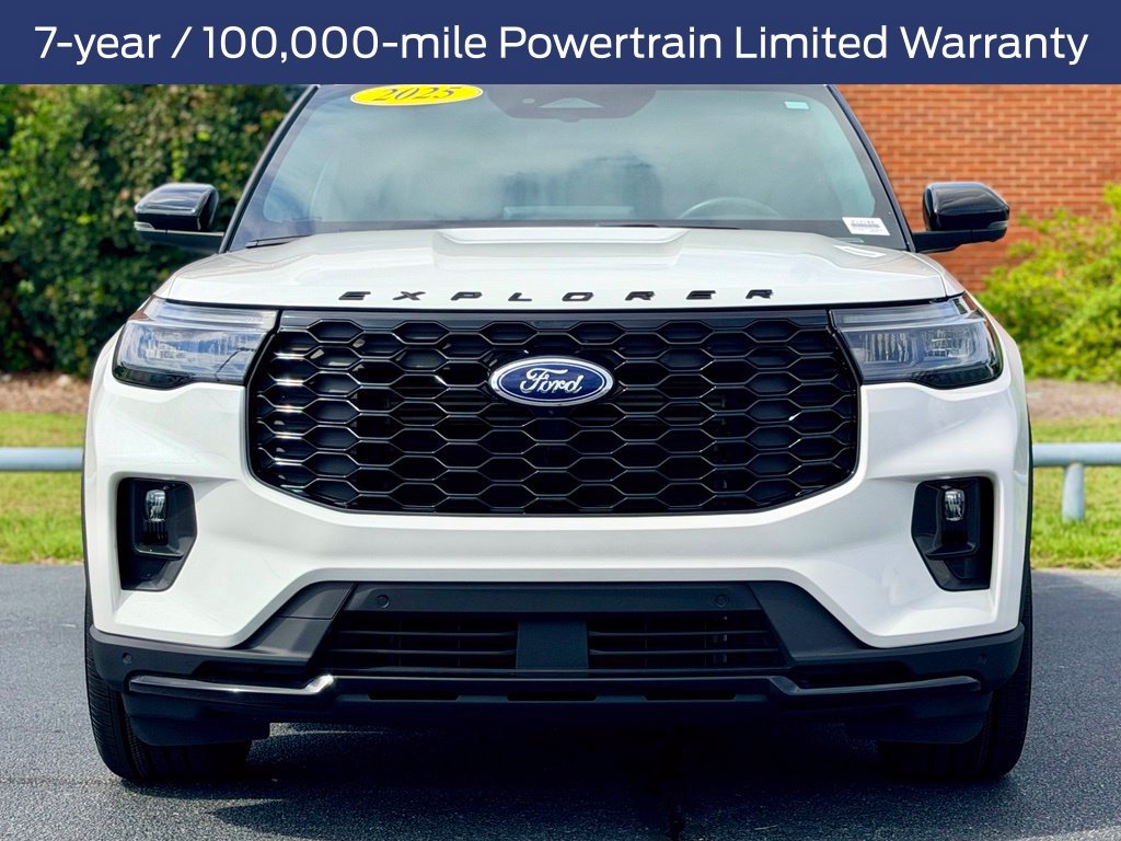 Certified 2025 Ford Explorer ST-Line w/ ST-Line Street Pack AWD/4WD image 4
