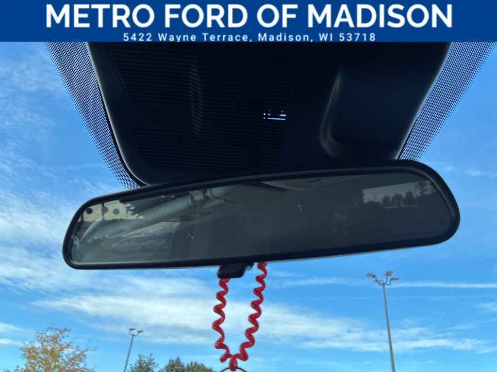 Certified 2025 Ford Maverick XL FWD image 27