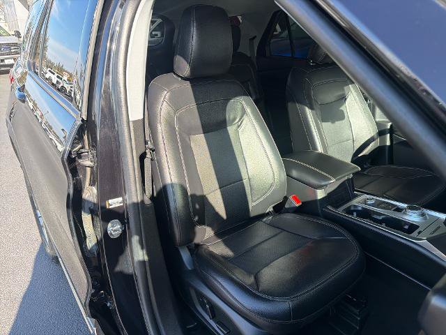 Certified 2023 Ford Explorer Limited AWD/4WD image 8
