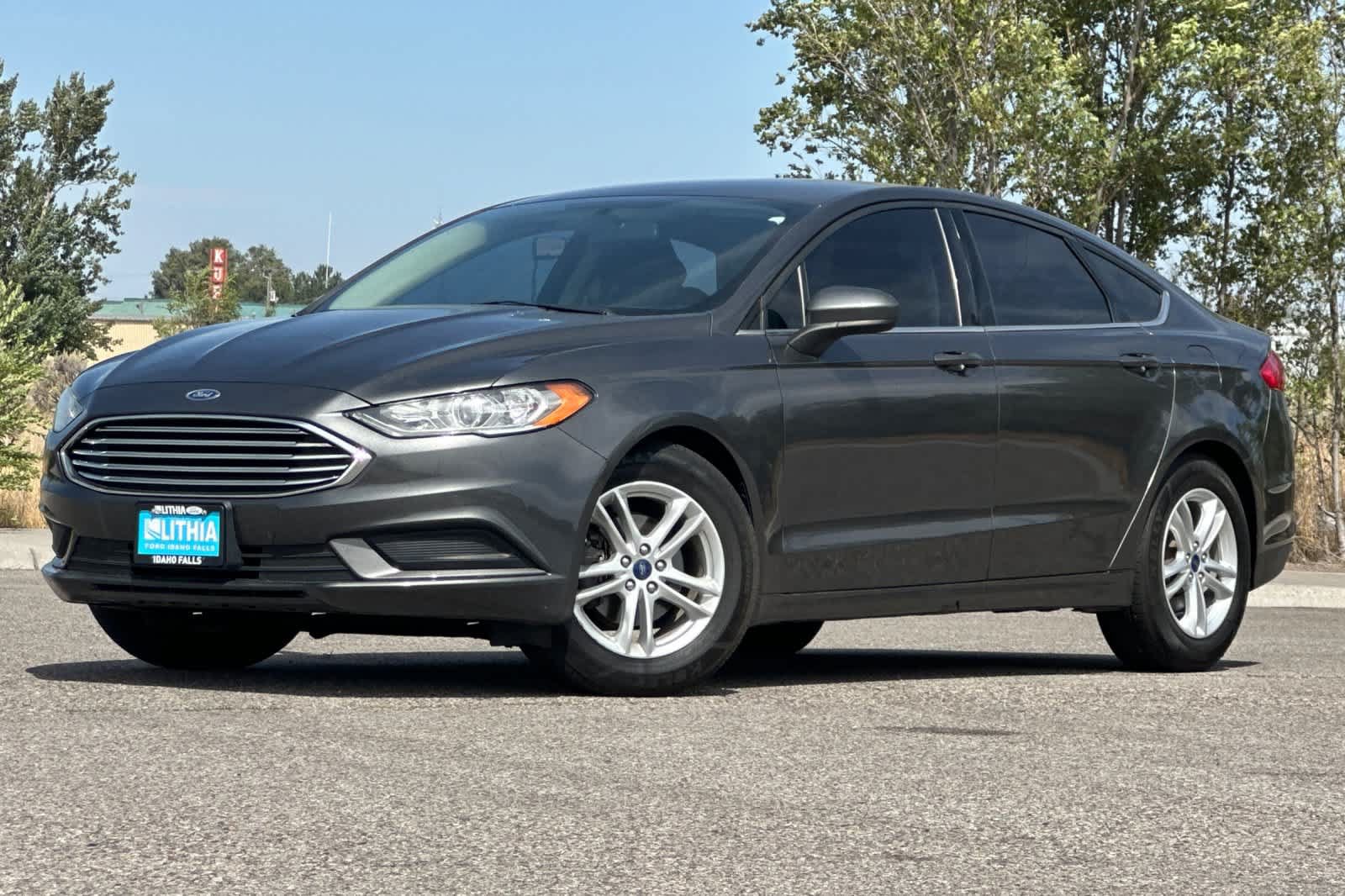 Certified 2018 Ford Fusion SE w/ Fusion SE Technology Package FWD video 1