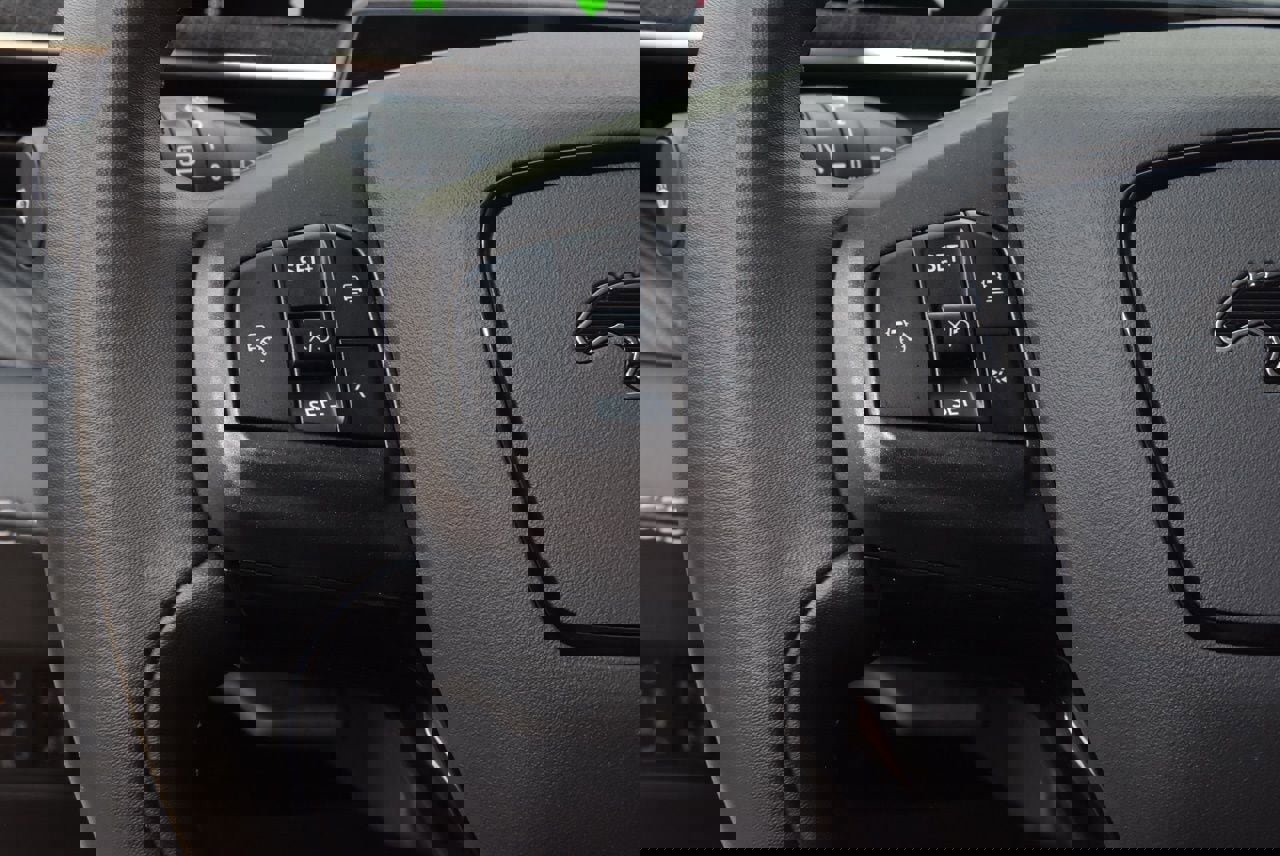 Certified 2025 Ford Mustang Mach-E Premium image 24