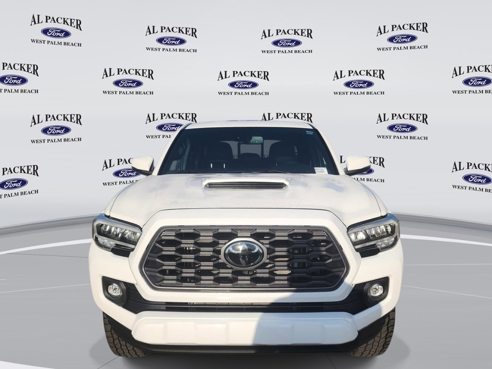 Used 2022 Toyota Tacoma TRD Sport w/ TRD Premium Sport Package image 8