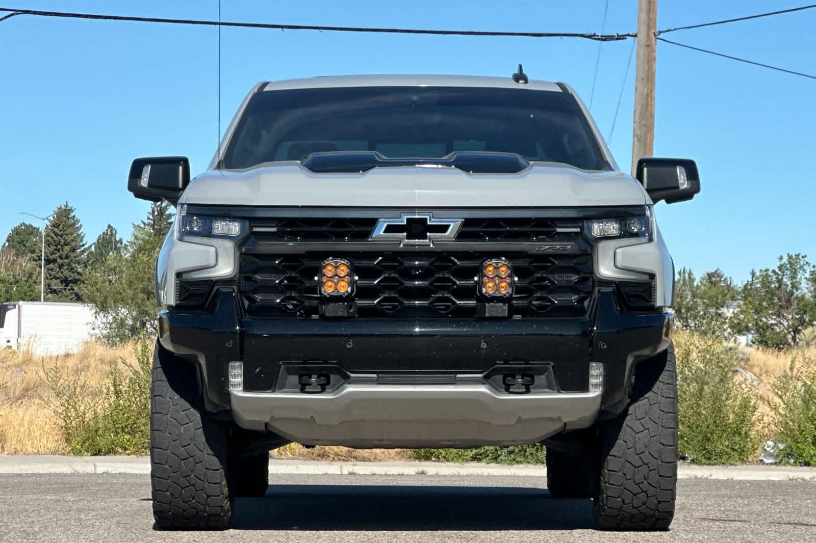 Used 2025 Chevrolet Silverado 1500 ZR2 w/ Technology Package AWD/4WD image 10