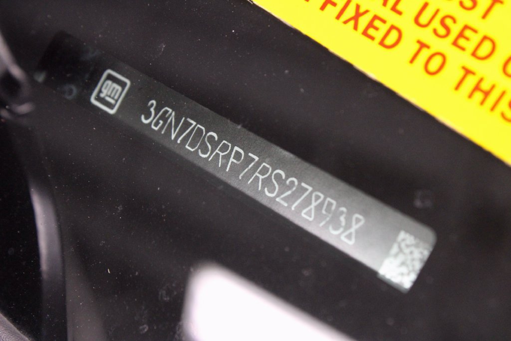 Used 2024 Chevrolet Equinox EV RS FWD image 33