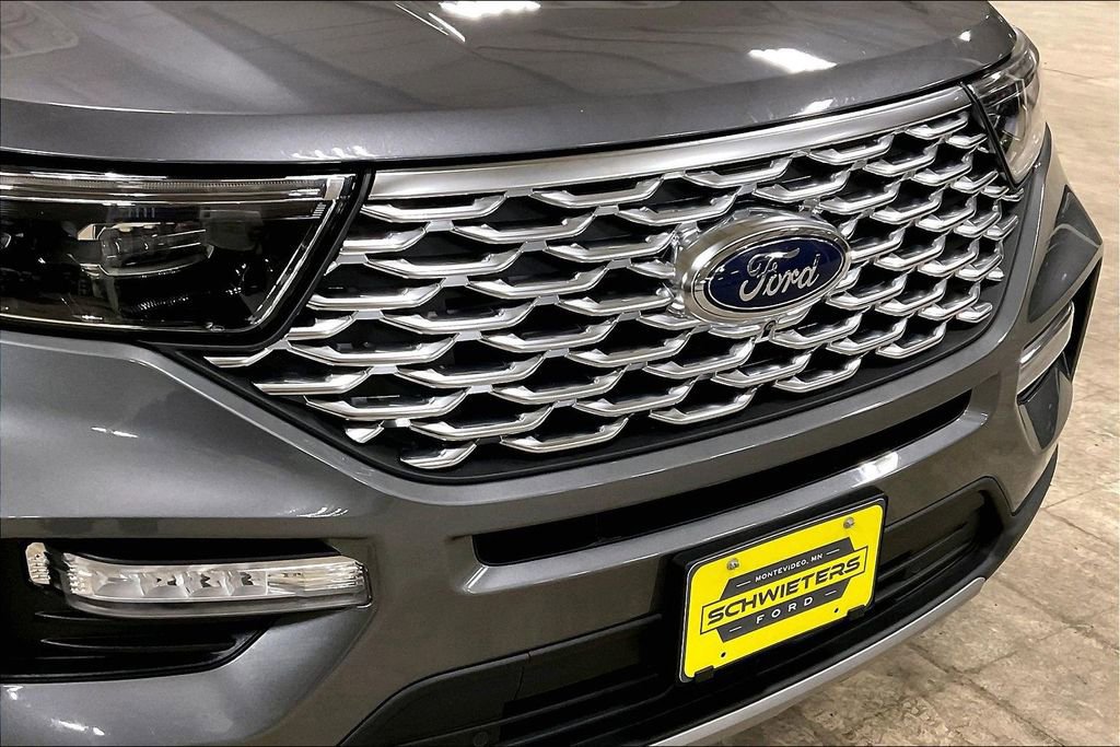 Certified 2021 Ford Explorer Platinum w/ Equipment Group 601A image 30