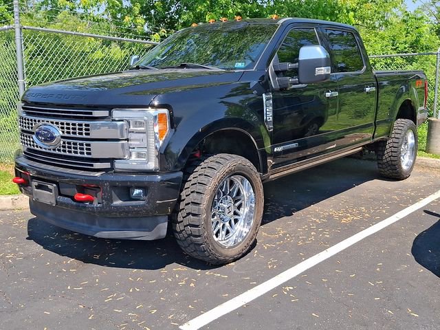 Certified 2017 Ford F250 Platinum w/ Platinum Ultimate Package AWD/4WD image 6