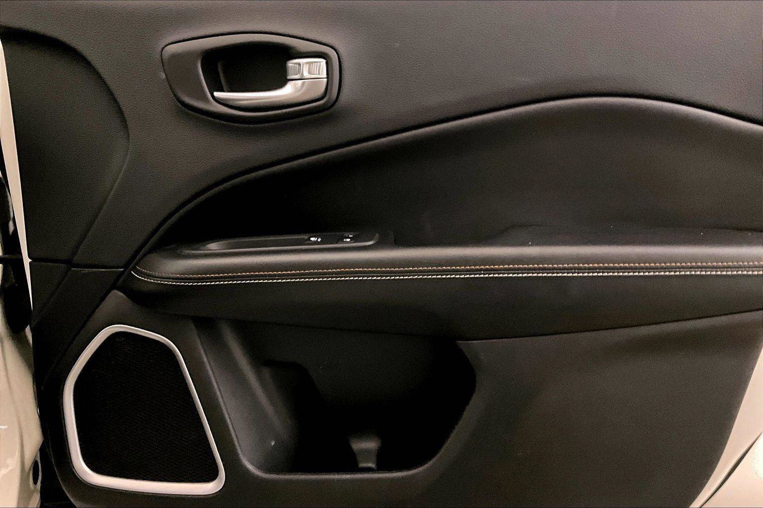 Used 2019 Jeep Compass Latitude image 23