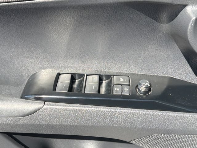 Used 2025 Toyota Camry LE FWD image 10