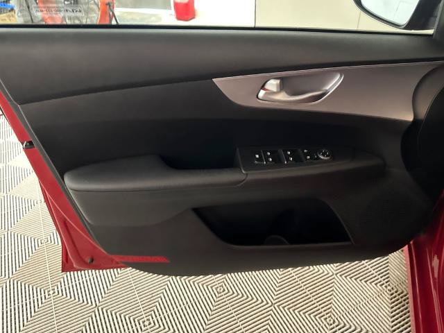 Used 2023 Kia Forte LXS FWD image 15
