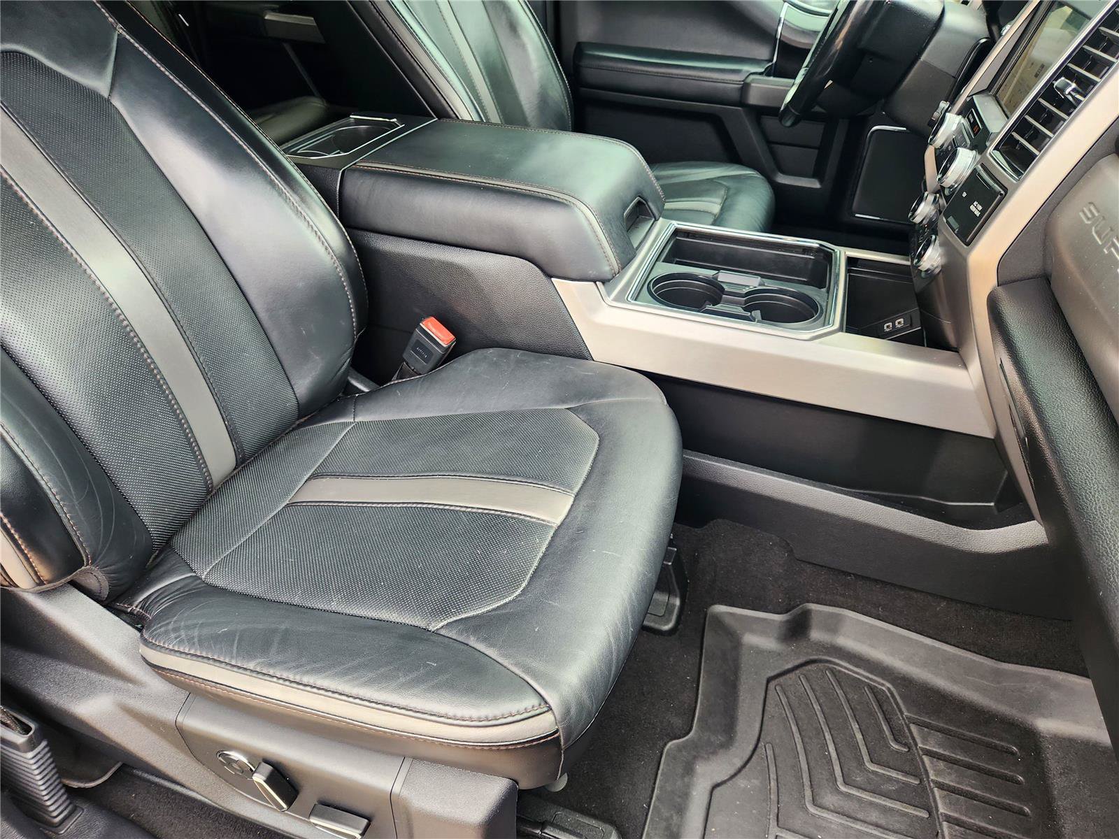 Certified 2019 Ford F250 Platinum w/ Platinum Ultimate Package AWD/4WD image 10