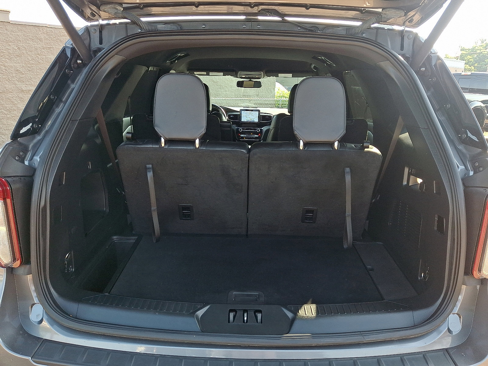 Certified 2022 Ford Explorer ST image 28