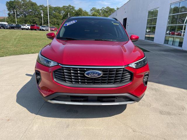 Certified 2025 Ford Escape SE FWD image 3