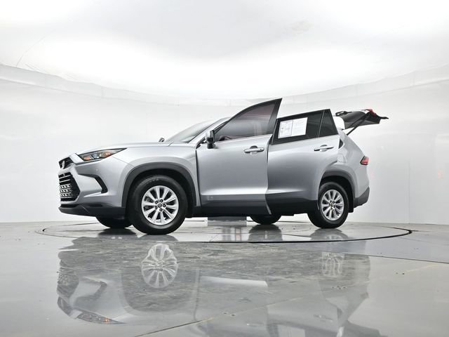 Used 2024 Toyota Grand Highlander XLE image 51