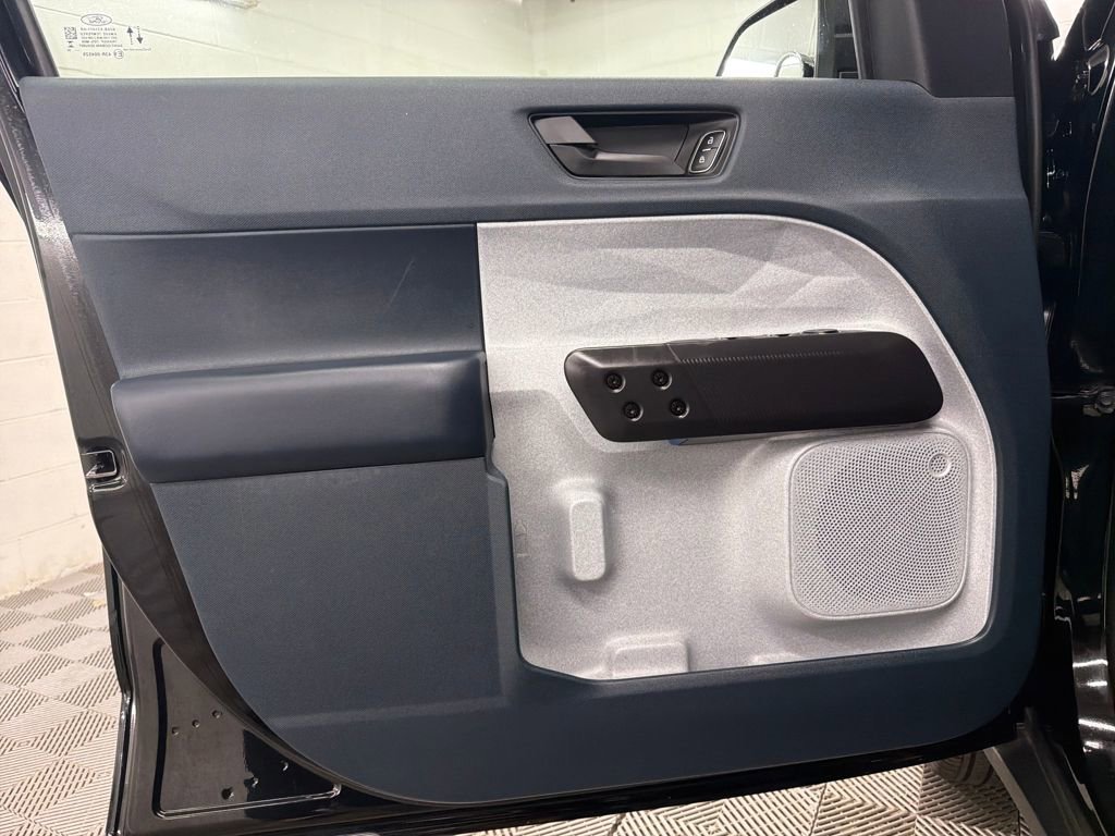 Certified 2025 Ford Maverick XLT image 16