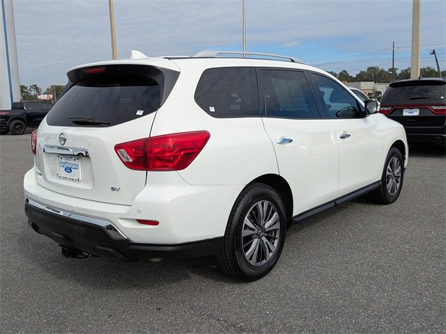 Used 2019 Nissan Pathfinder SV image 5