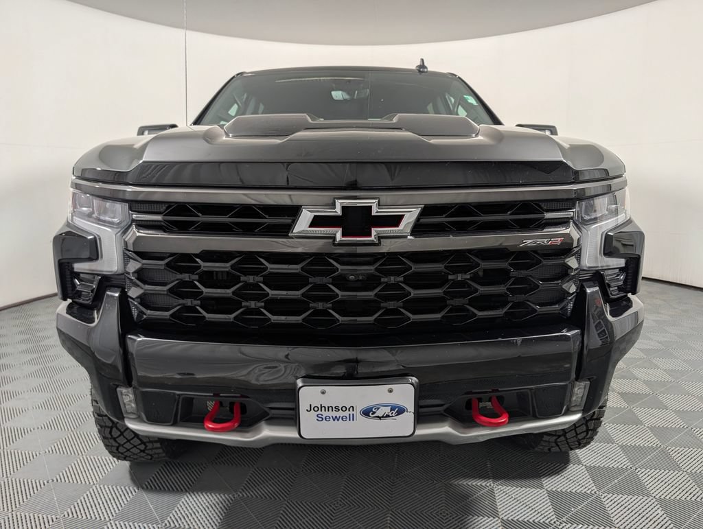 Used 2023 Chevrolet Silverado 1500 ZR2 w/ Technology Package AWD/4WD image 3