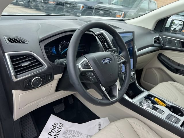 Certified 2024 Ford Edge Titanium w/ Equipment Group 301A AWD/4WD image 7