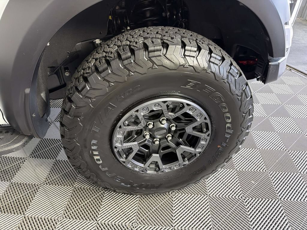 Certified 2026 Ford F150 Raptor w/ Equipment Group 803A Raptor R AWD/4WD image 12