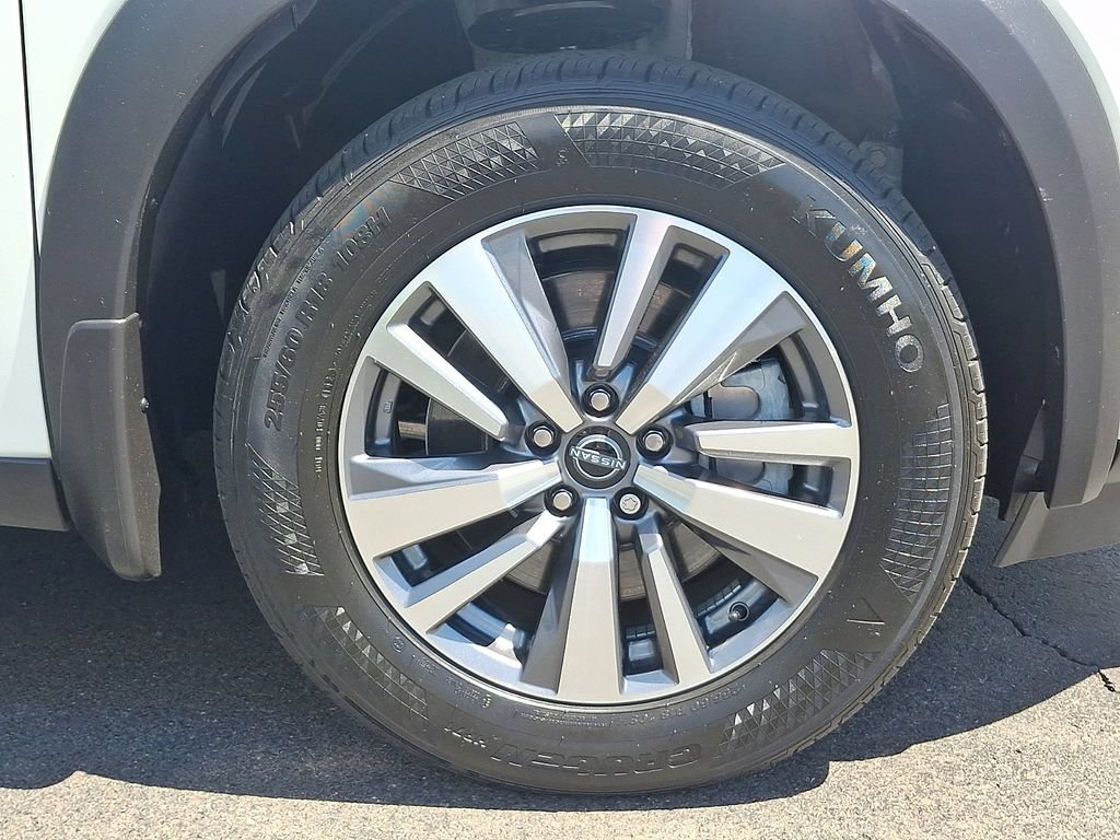 Used 2023 Nissan Pathfinder SL AWD/4WD image 9