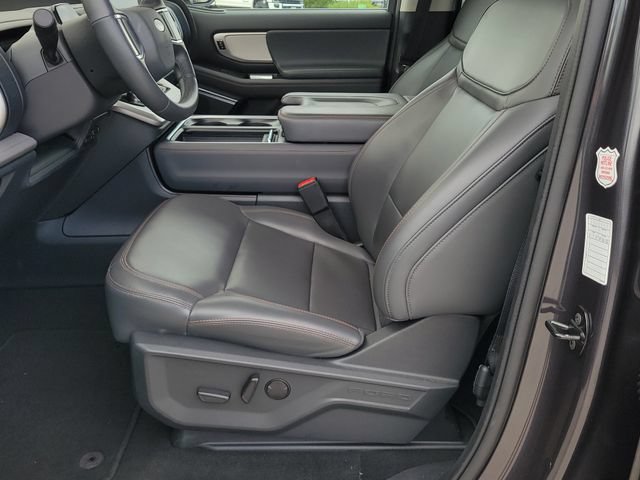 Certified 2025 Ford Expedition Max Active AWD/4WD image 9