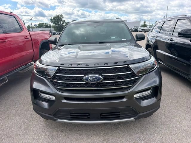 Certified 2020 Ford Explorer XLT w/ Equipment Group 202A AWD/4WD image 2