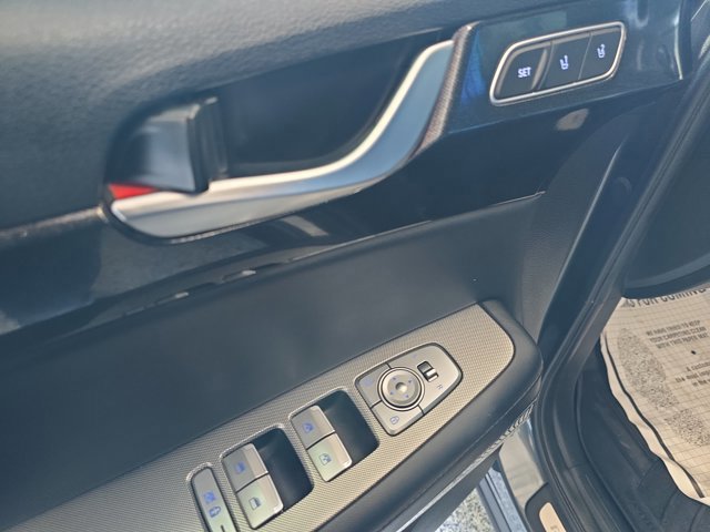 Used 2022 Hyundai Palisade Limited w/ Cargo Package image 9