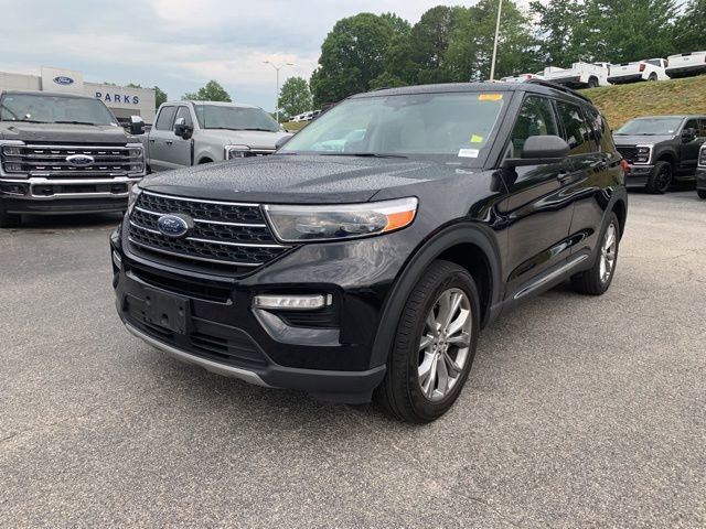 Certified 2023 Ford Explorer XLT w/ Equipment Group 202A AWD/4WD image 4