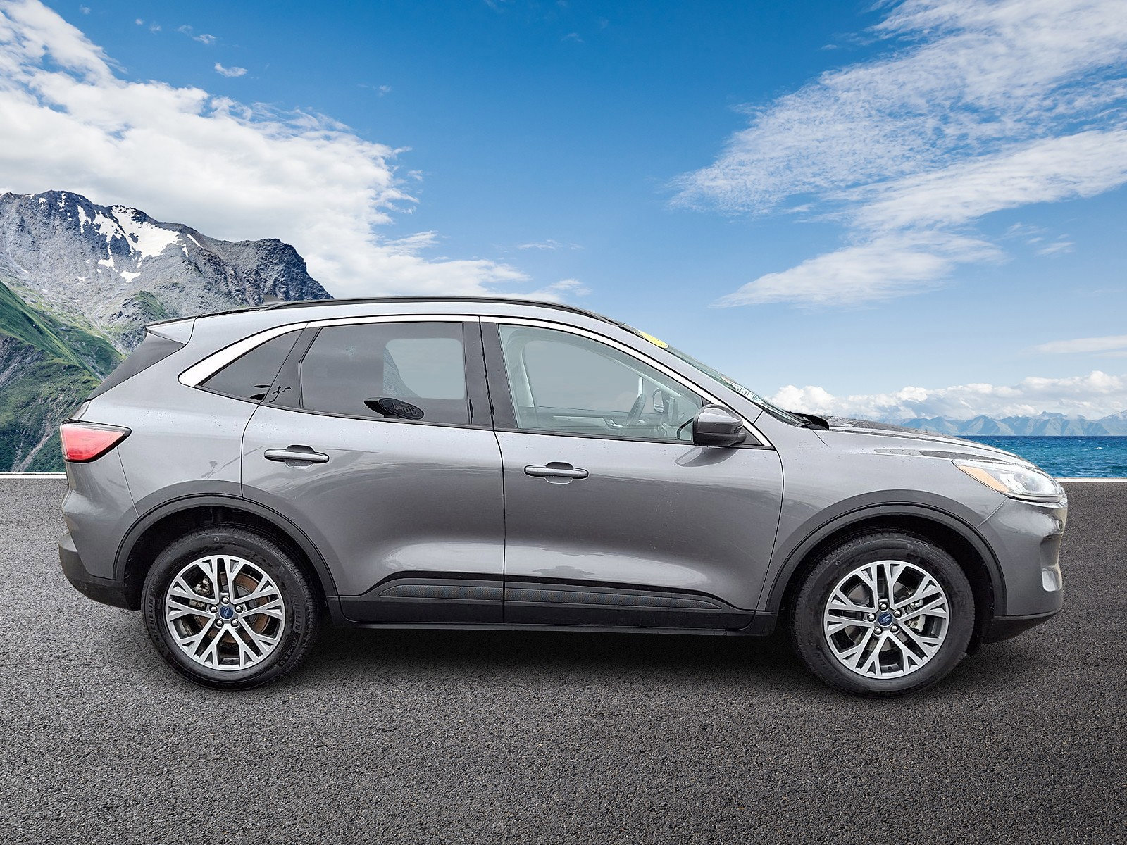 Certified 2021 Ford Escape SEL w/ Technology Package image 5