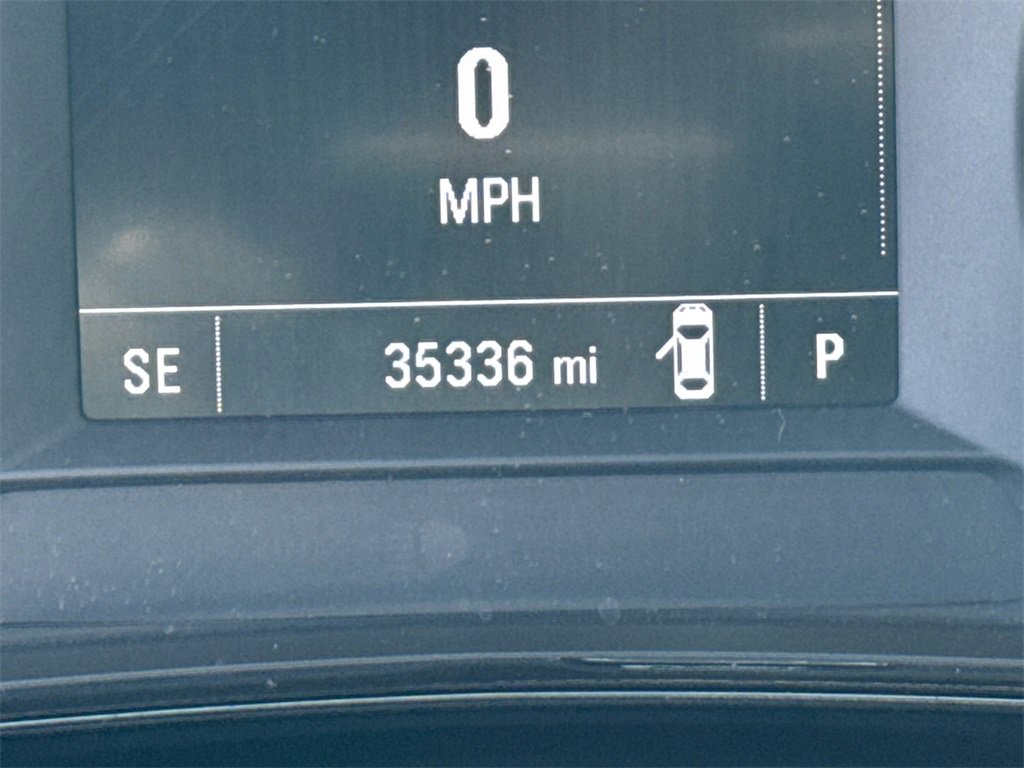 Used 2024 Chevrolet Trax RS w/ Driver Confidence Package image 30