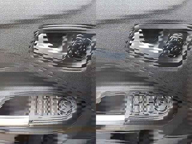 Certified 2019 Ford Escape Titanium image 10