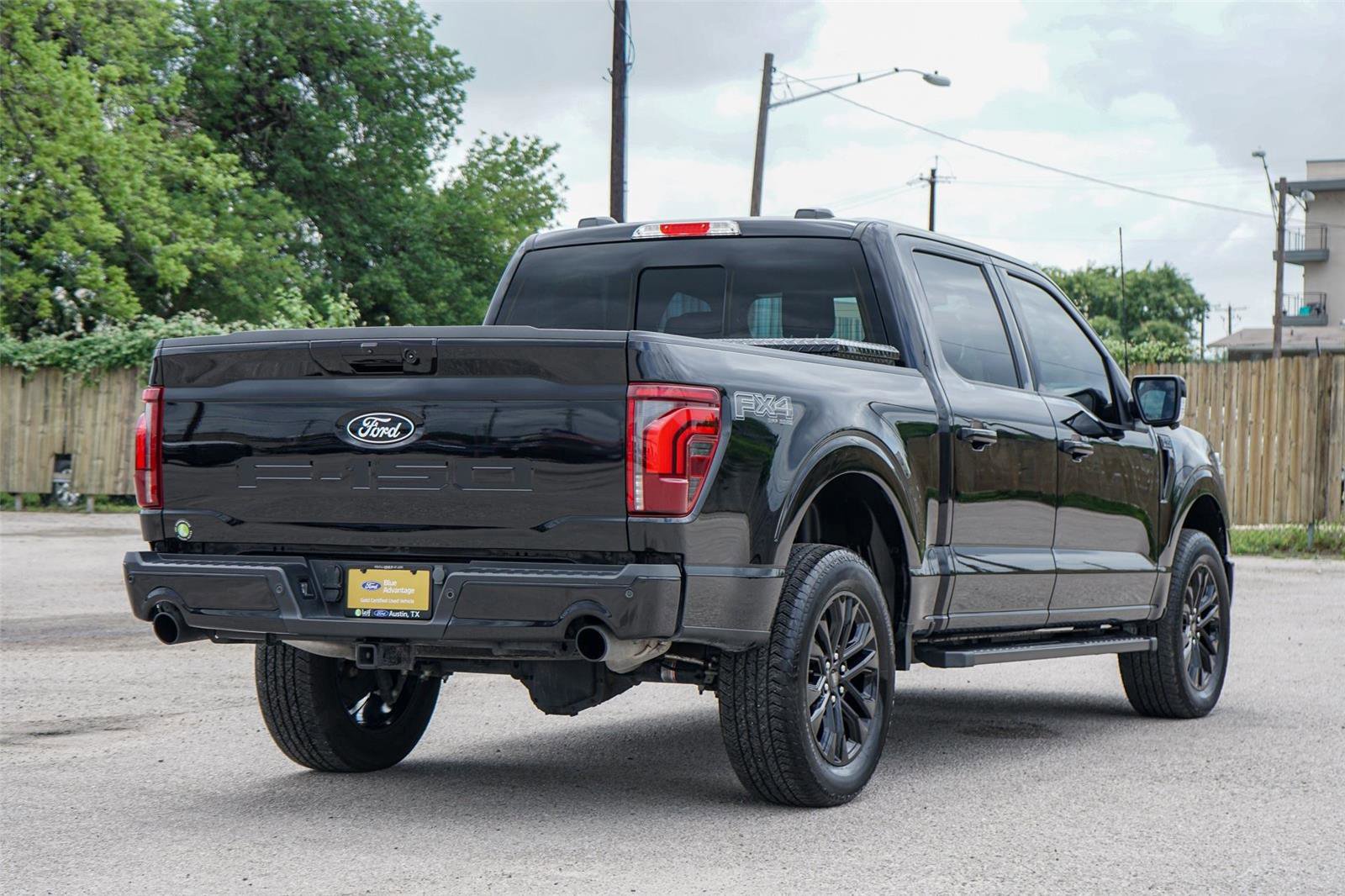 Certified 2024 Ford F150 Lariat w/ FX4 Off-Road Package image 3