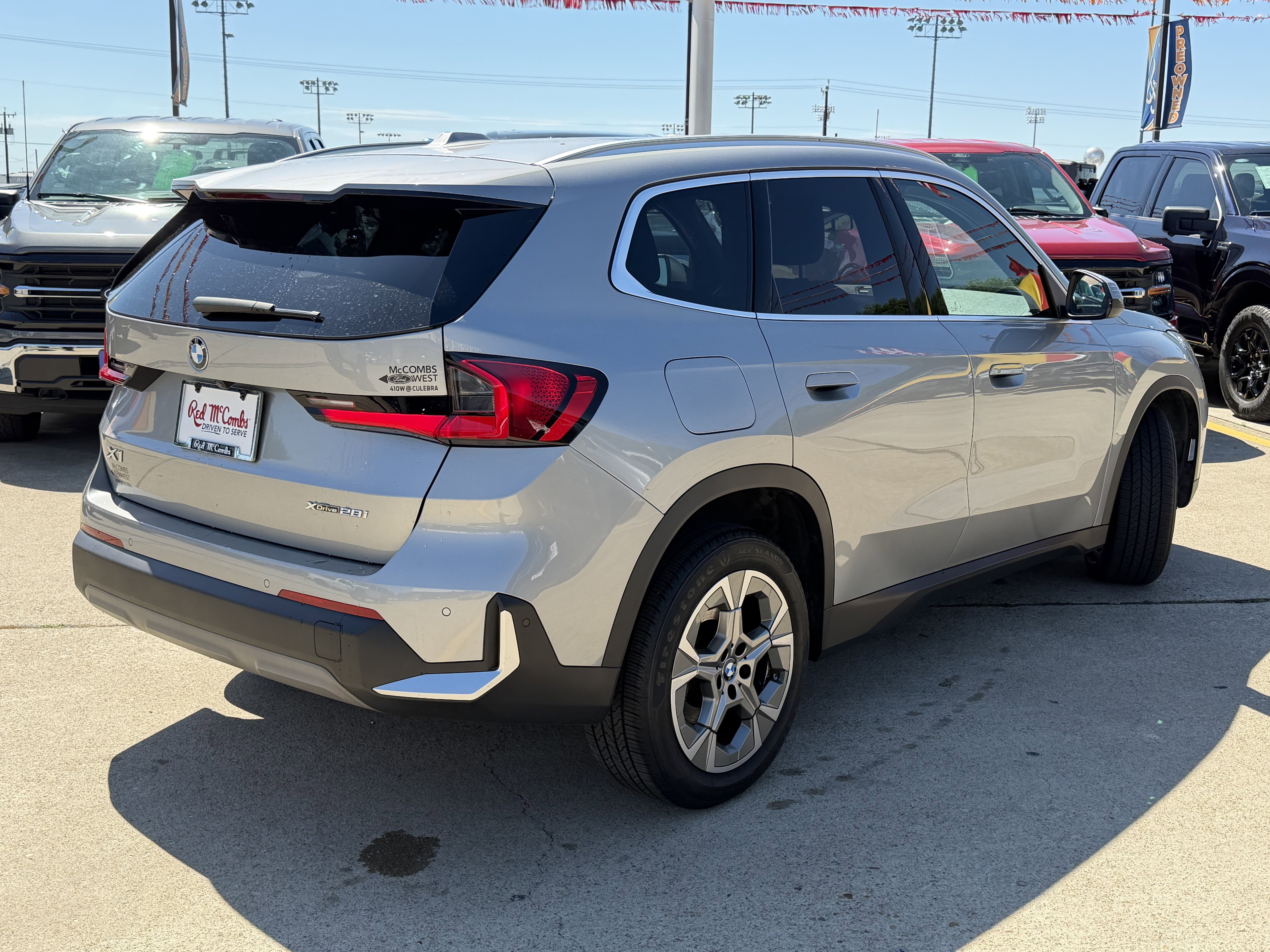 Used 2023 BMW X1 xDrive28i w/ Convenience Package AWD/4WD image 5