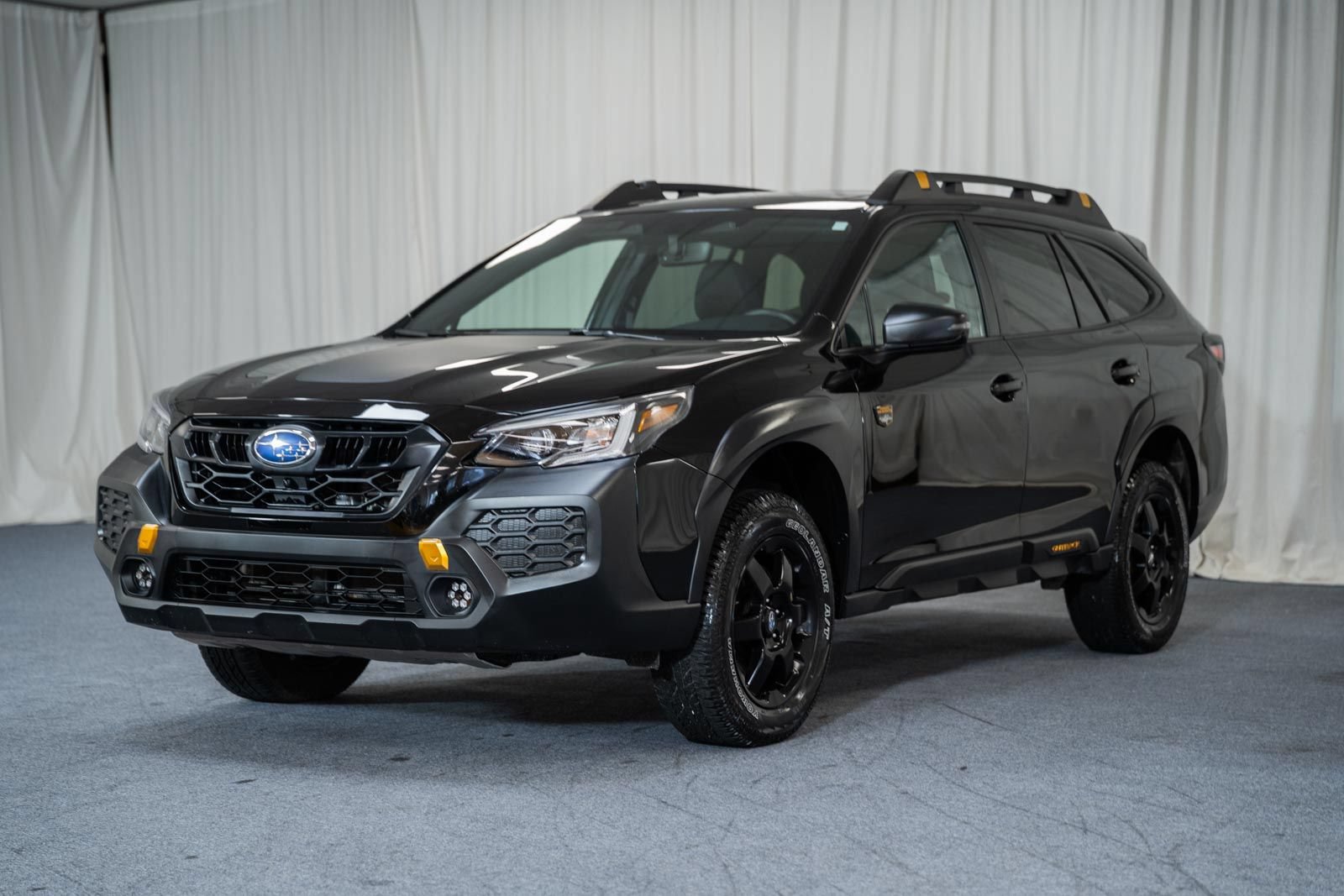 Used 2025 Subaru Outback Wilderness AWD/4WD image 3