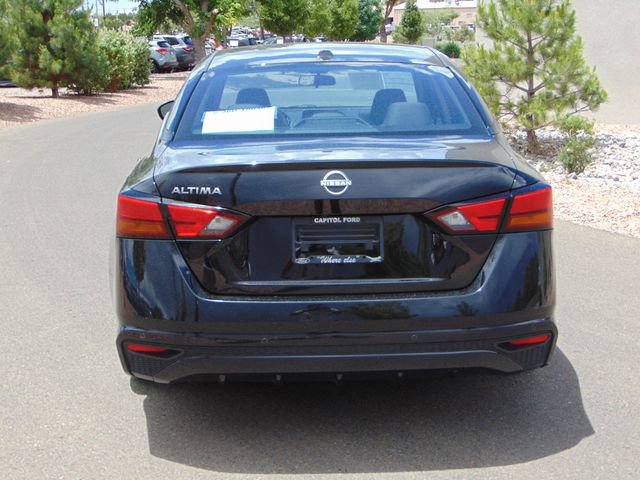 Used 2025 Nissan Altima 2.5 SV FWD image 5