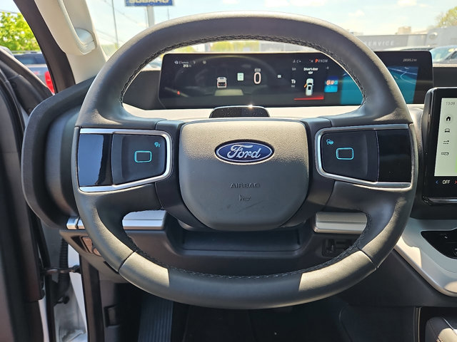 Certified 2025 Ford Expedition Active AWD/4WD image 27