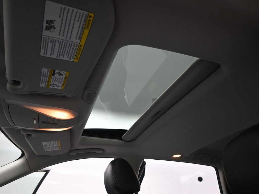 Used 2019 INFINITI QX60 Luxe w/ Essential Package image 43