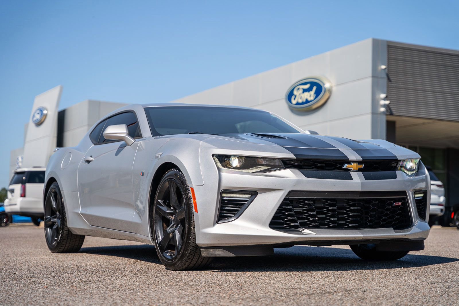 Used 2018 Chevrolet Camaro SS image 10