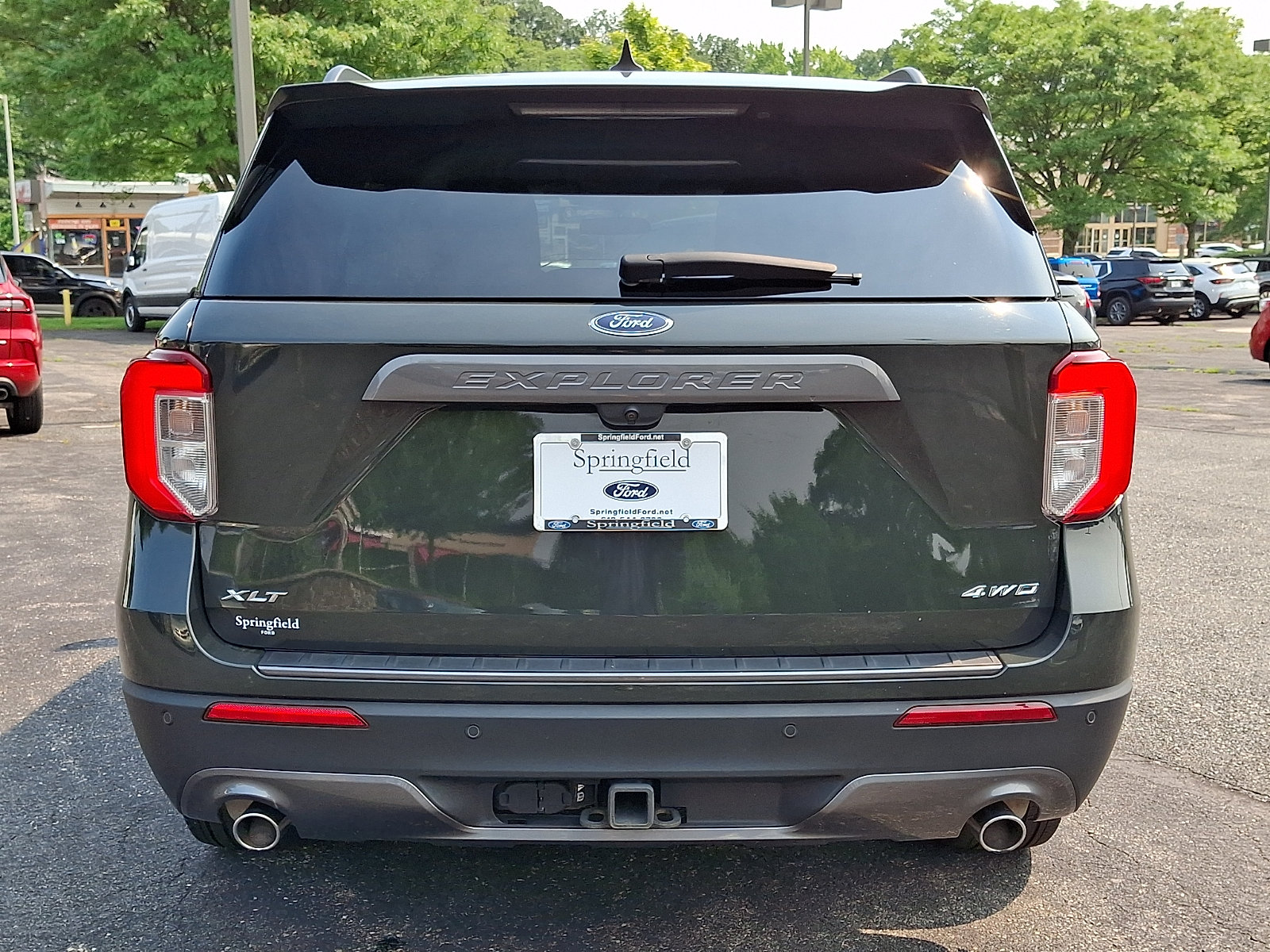 Certified 2024 Ford Explorer XLT w/ Equipment Group 202A AWD/4WD image 5