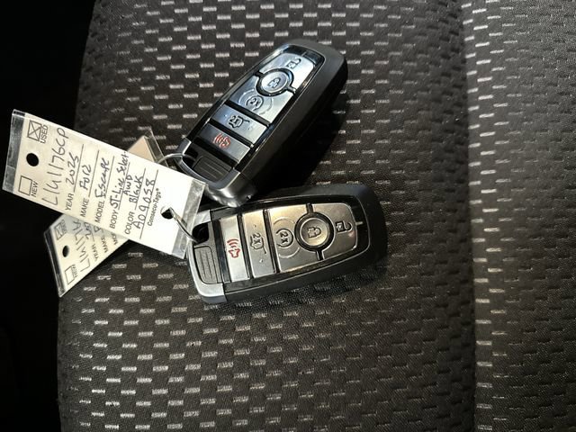 Certified 2025 Ford Escape ST-Line Elite image 26