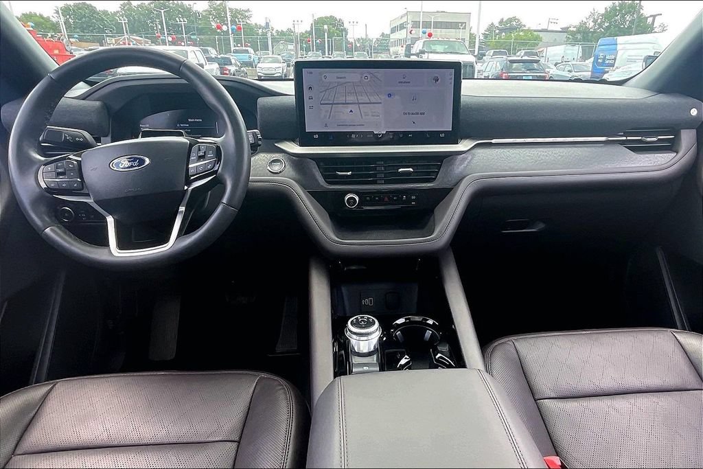 Certified 2026 Ford Explorer Platinum AWD/4WD image 14