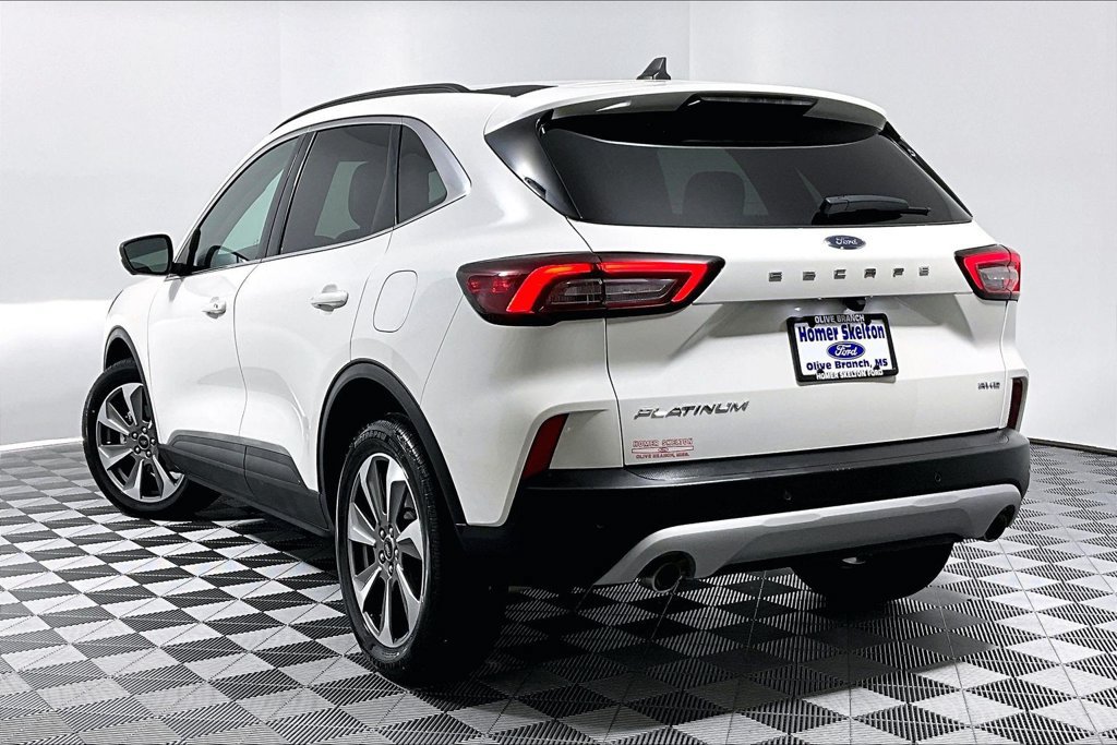 Certified 2023 Ford Escape Platinum AWD/4WD image 11
