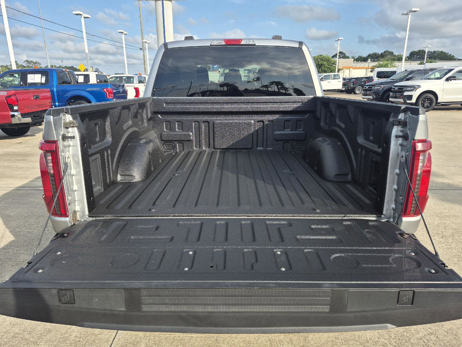 Certified 2024 Ford F150 XLT w/ Mobile Office Package RWD image 10