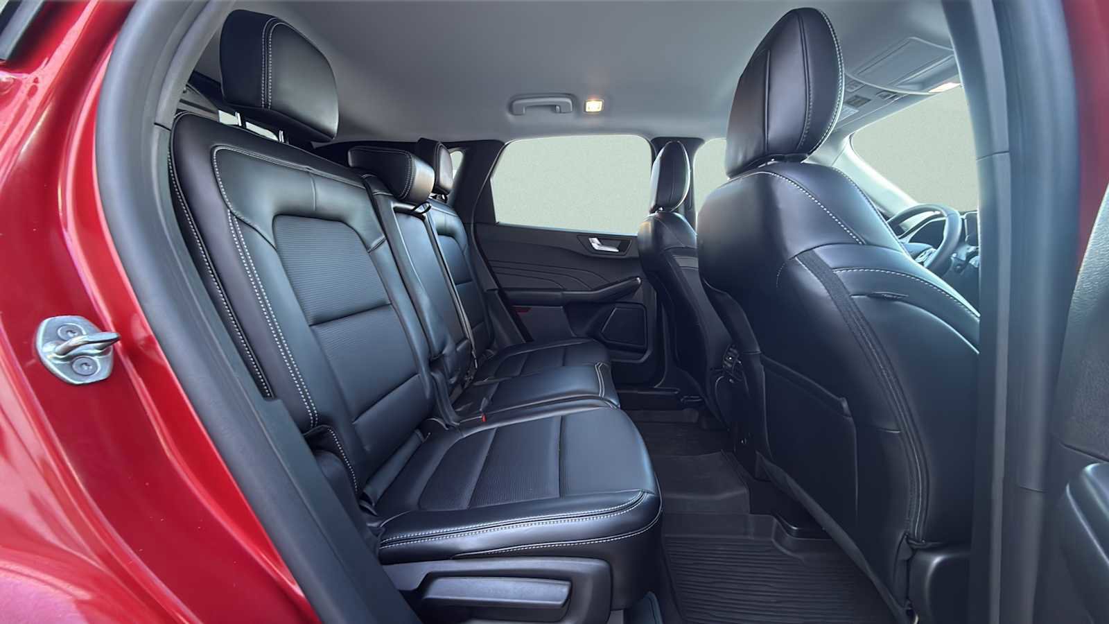 Certified 2023 Ford Escape Platinum image 24