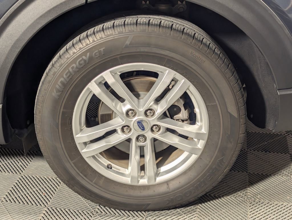 Certified 2022 Ford Explorer XLT RWD image 26