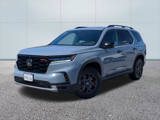 Used 2025 Honda Pilot TrailSport