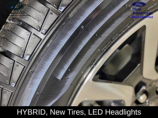 Certified 2023 Ford Maverick Lariat FWD image 11