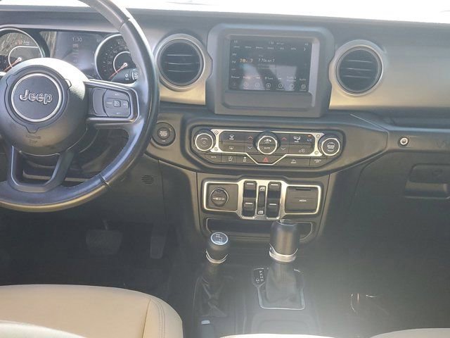 Used 2022 Jeep Wrangler Unlimited Sport image 17