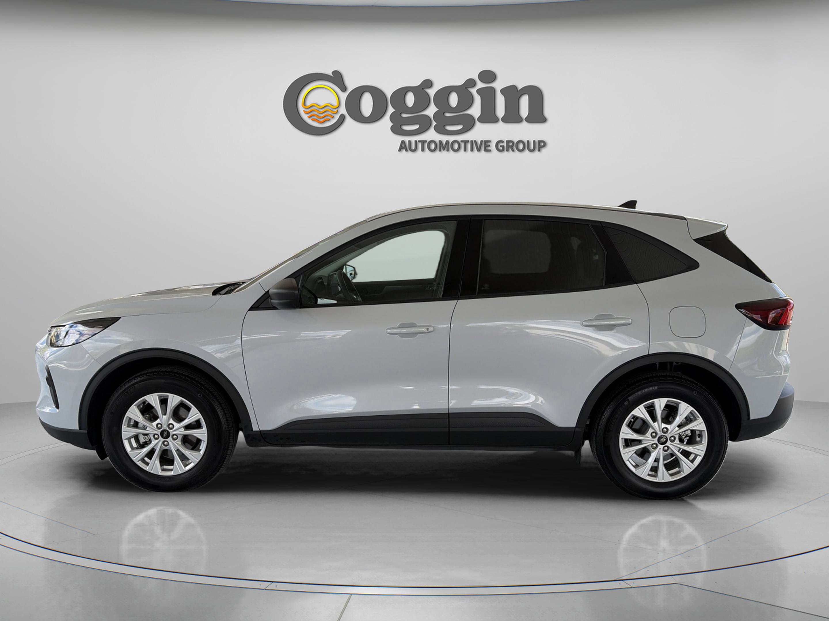 Certified 2025 Ford Escape Active w/ Tech Pack #1 image 2