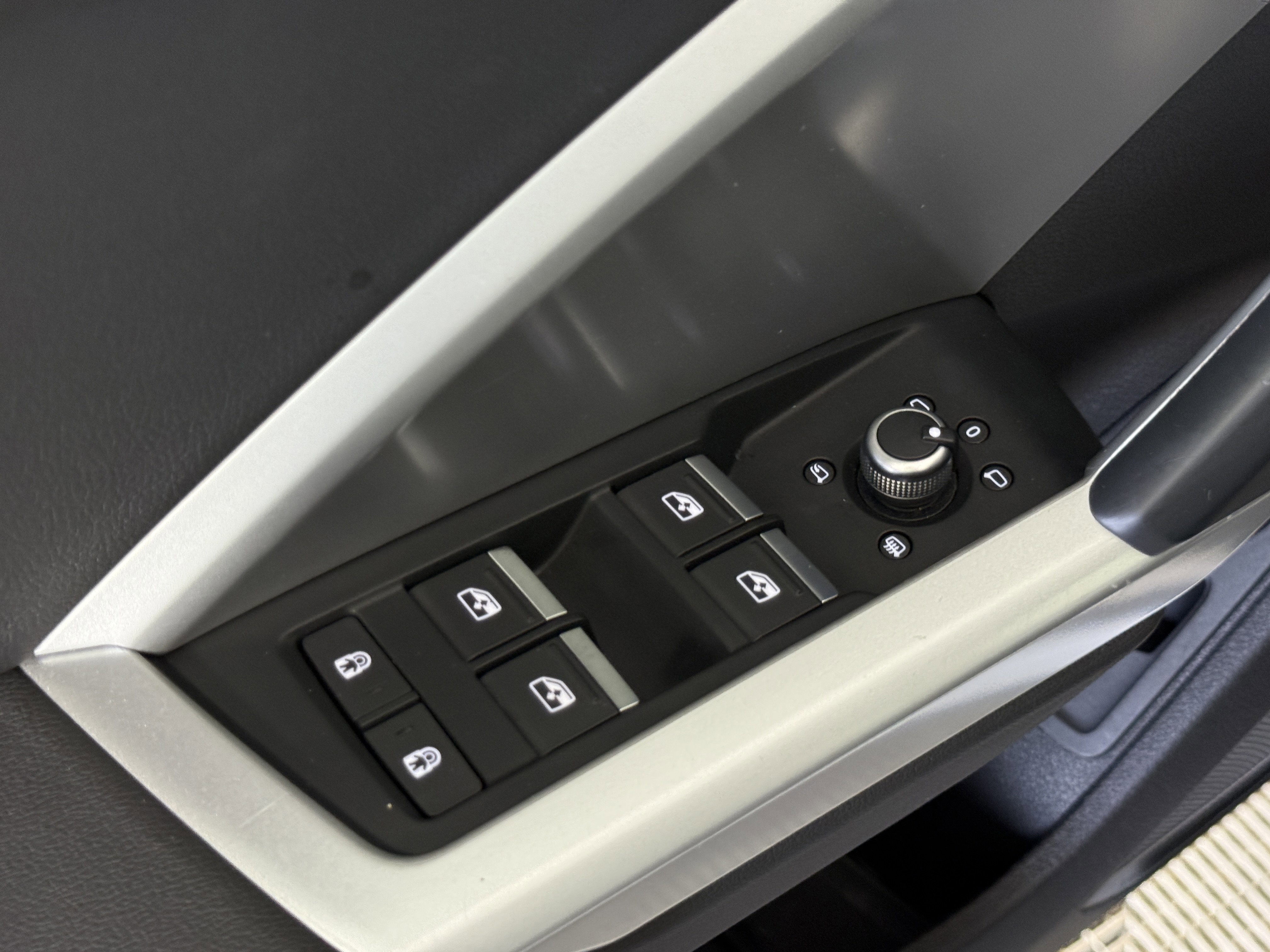 Used 2023 Audi Q3 2.0T Premium image 15