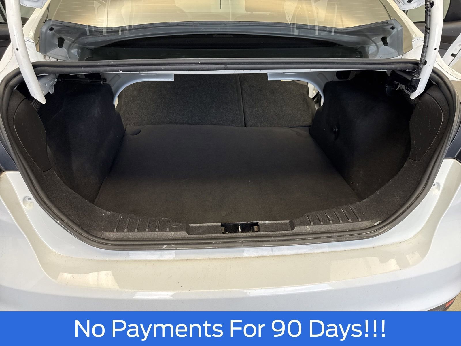 Certified 2018 Ford Focus SE FWD image 36